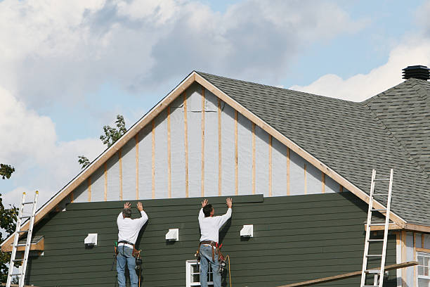 Professional Siding Installation technician working in Loretto, PA